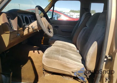 1986 Ford Ranger Super Cab z USA, uszkodzony, nr VIN 1FTCR14T1GPB73380